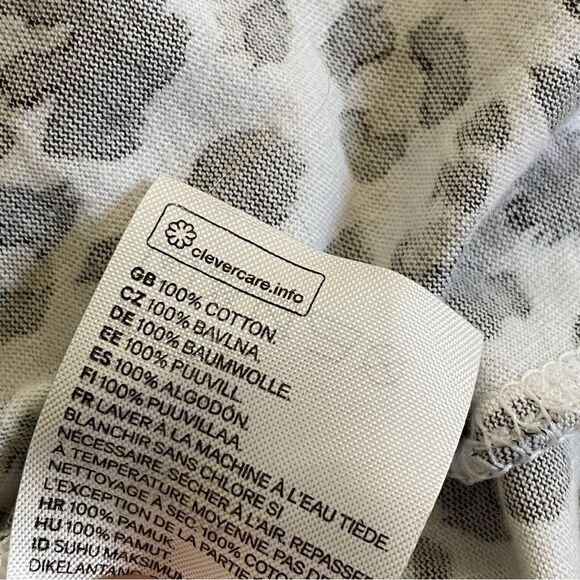 H&M Divided Crop Top Leopard Print Stretchy Flattering Tee - Picture 8 of 9